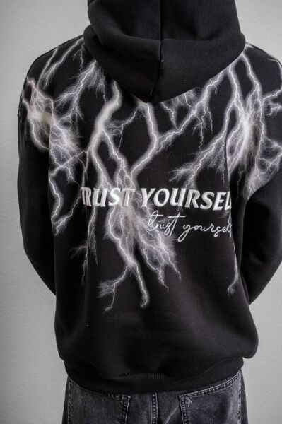 ''Trust Yourself'' Nakış Detaylı Oversize Sweatshirt