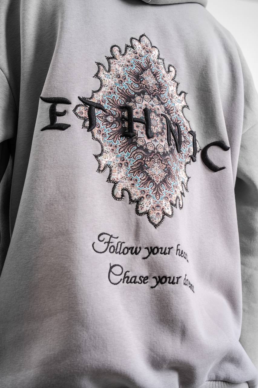 ''Ethnic'' Nakış Detaylı Oversize Kapüşonlu Sweatshirt